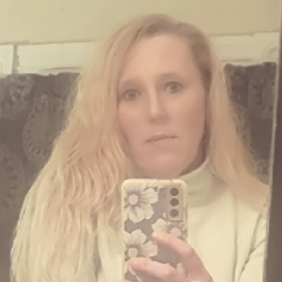 Meet your Posher, Kelly donna - Picture 3 of 3